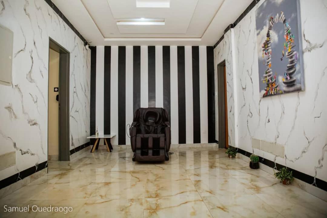 Complexe Hotelier And Ouagadougou Esterno foto